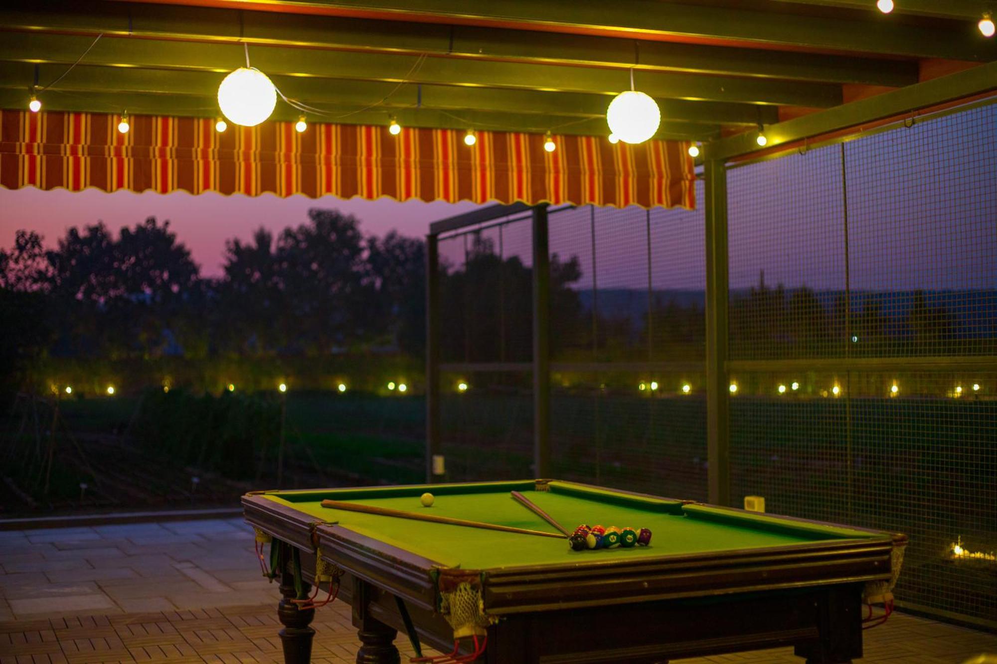 Elivaas Hidden Oasis 4Bhk With Pool, Mud House & Container House Villa Dhauj Exteriör bild