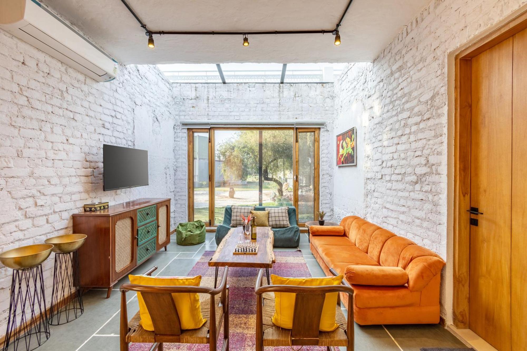 Elivaas Hidden Oasis 4Bhk With Pool, Mud House & Container House Villa Dhauj Exteriör bild