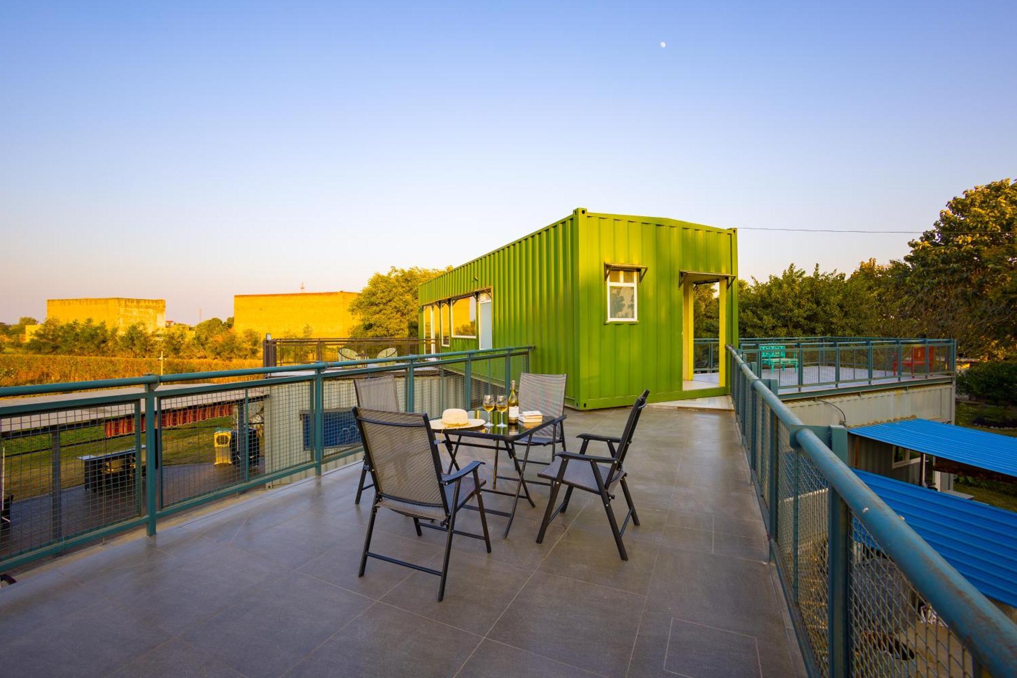 Elivaas Hidden Oasis 4Bhk With Pool, Mud House & Container House Villa Dhauj Exteriör bild