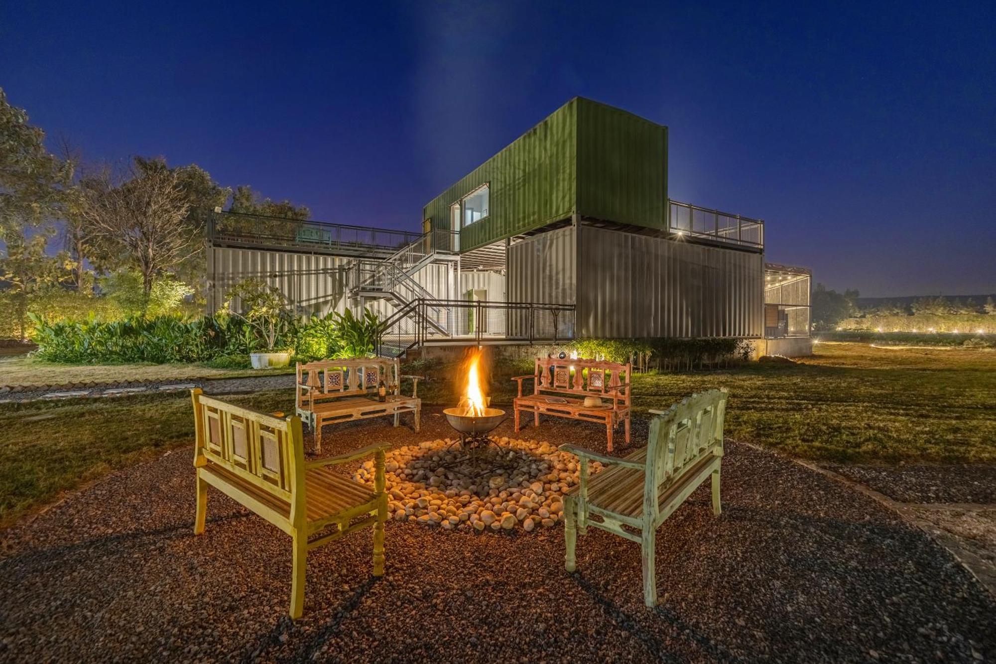 Elivaas Hidden Oasis 4Bhk With Pool, Mud House & Container House Villa Dhauj Exteriör bild